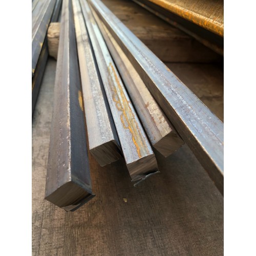 Квадрат стальной нлг 38 мм 09Г2С ГОСТ 2591-88