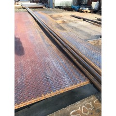 Лист стальной рифленый (ромб-чечевица) 5мм ГОСТ 8568-77