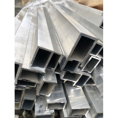 Труба алюминиевая квадратная АД31Т1 16х16х3